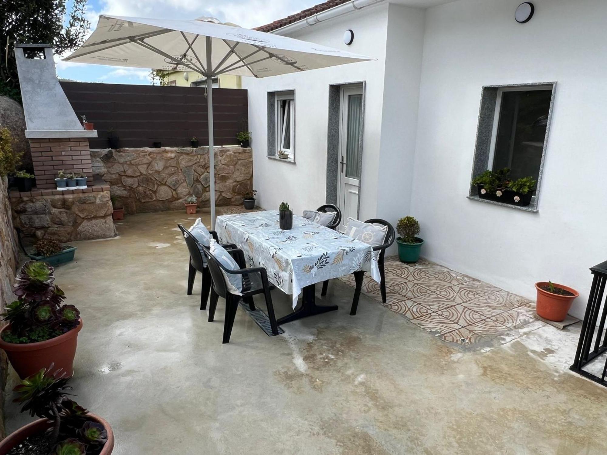 O Cobijo De Elva Vila Arou Exterior foto